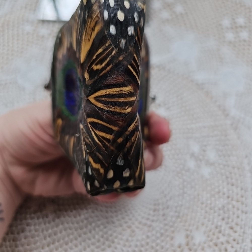 Vintage Lee Sands Hawaii Pheasant/Peacock Coin Purse Kiss Closure - Picture 8 of 10